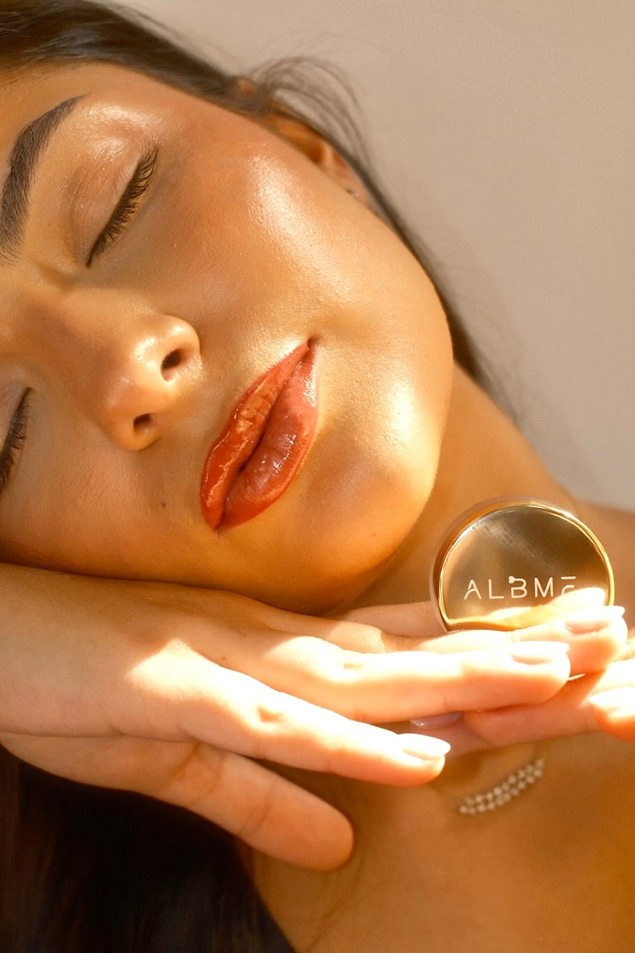 THE MACADAMIA LIP MASK - PEPPERMINT EDITION